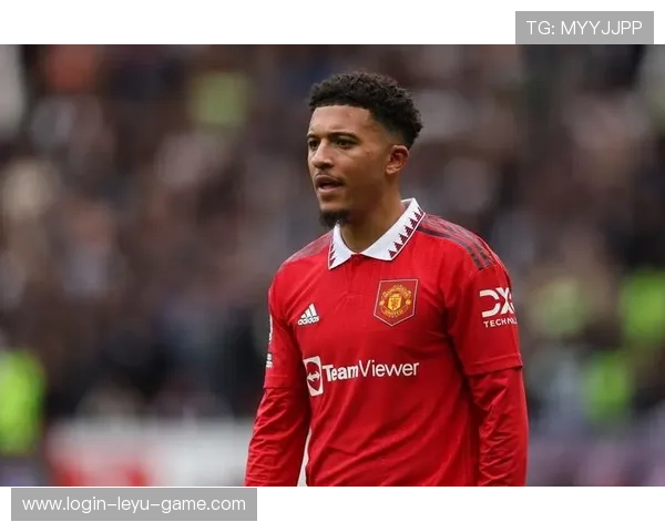 桑乔连续高位逼抢撕开防线，本赛季角色转变助曼联抢占进攻主导权